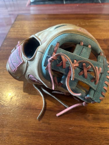 Rawlings Heart of the Hide RH Infield Baseball Glove 11.5" (Used)