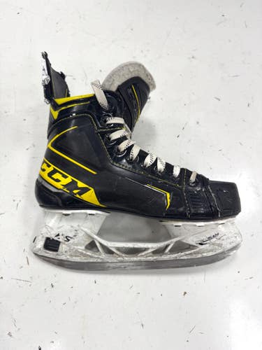 Used CCM SUPER TACK Intermediate Hockey Skate Intermediate 4.5 11860-S000312001
