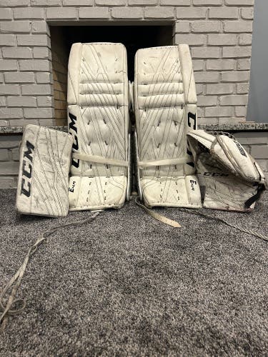 35" + 2 CCM Extreme Flex 4.9 Regular Goalie Full Set (Used) [WITH ROLLERFLY]