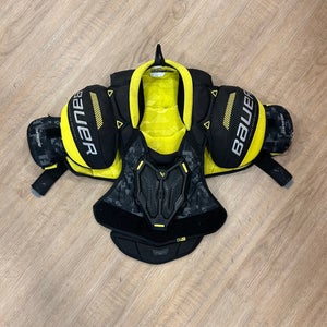 Junior Medium Bauer Supreme M3 Shoulder Pads