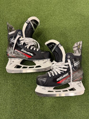 Senior Bauer Vapor X3 Hockey Skates Regular Width 7 (Used)