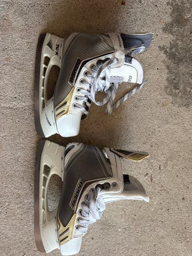 Bauer Supreme Hockey Skates Regular Width Size 3.5 (New) White Limited Edition.