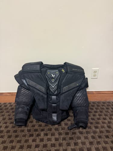 XL 2025 Bauer Shadow Goalie Chest Protector (Used)