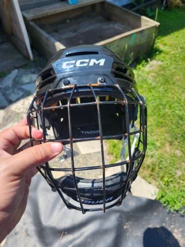 Medium CCM Tacks 720 Helmet (Used) with cage