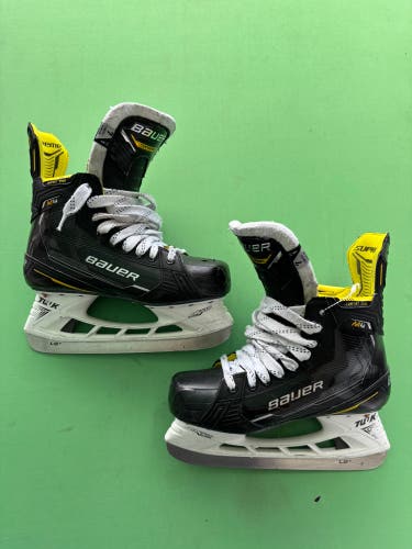 Senior Bauer Supreme M4 Hockey Skates Size 7 Fit 1