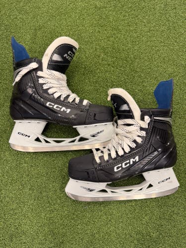 Senior CCM Next Hockey Skates Regular Width 7 (Used)