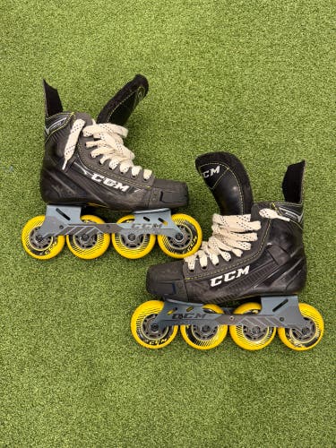 Junior CCM Tacks 9350R Inline Skates Size 3 (Used)