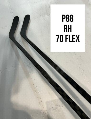Senior(2x)Right P88 70 Flex ProBlackStock™ Unbranded Blackouts Pro Stock Nexus Hockey Sticks