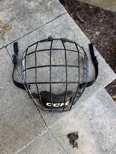 Large CCM Black and White FM580 Full Cage (Used)