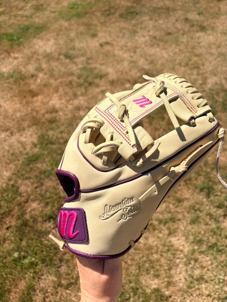 2025 Marucci RH Infield Softball Glove 11.75" (New)