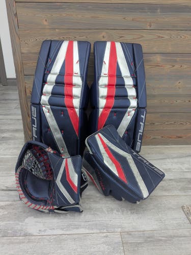 32" True Px5 Full Right Goalie Full Set (Used)