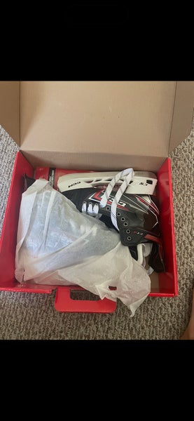 2019 CCM JetSpeed FT2 Hockey Skates Regular Width Pro Stock 9 (New)