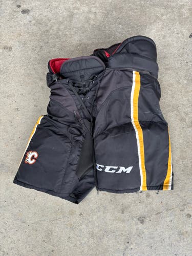 Senior Medium CCM HP45X Hockey Pants | Calgary Flames Pro Stock