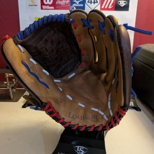 Pitcher's RH Louisville Slugger Dynasty series Baseball Glove 12" (Used)