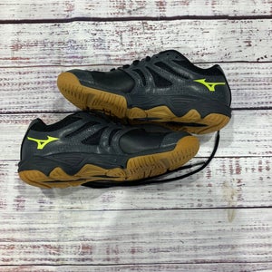 Black Youth Mizuno Wave Lightning Z8 Fitness Shoes - Size 3.5 (New)