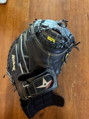 All Star CM3000MBK RH Catcher's Glove 34" (Used)