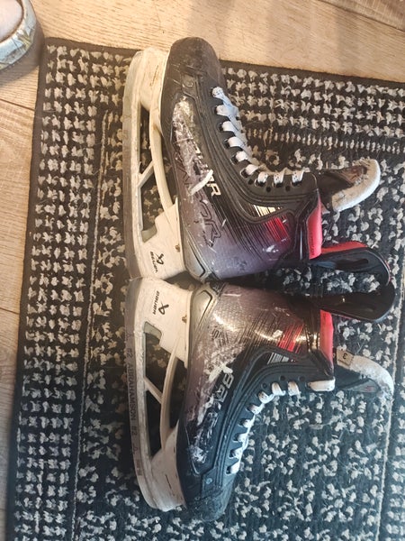 Bauer Vapor 5x Pro Hockey Skates Regular Width Size 3 (Used)