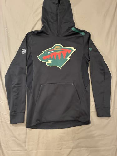 Minnesota Wild Men's Small Sweatshirt (Used)