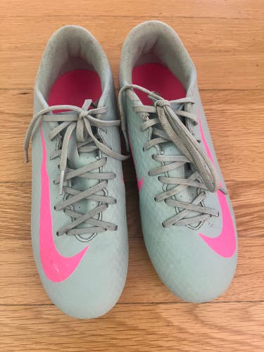 Nike Soccer Cleats Air Zoom Mercurial Girls Size 5 Light Blue w Pink - Excellent Condition