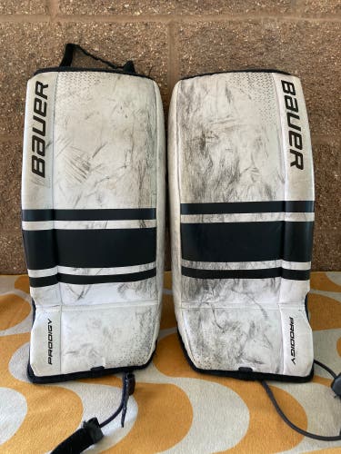 Small Youth Bauer Prodigy Goalie Leg Pads (Used)