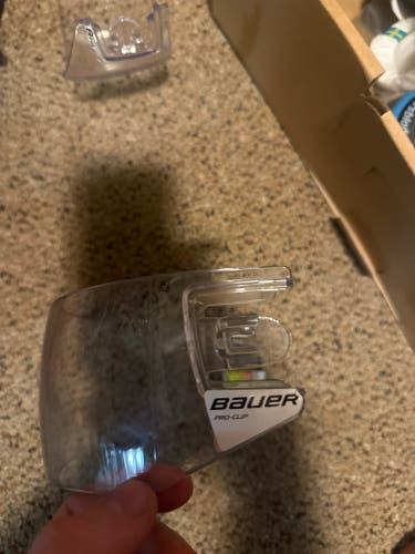 Bauer pro clip visor (Used)