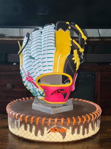 Pencil RHT Infield Baseball Glove 11.75" (New)