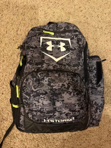 Under Armour Bat Bag (Used)