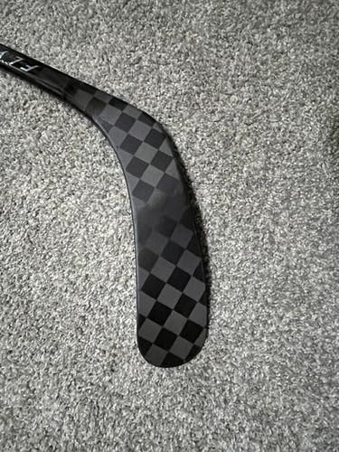 Senior Bauer Vapor Flylite Left Hand Hockey Stick P28 70 Flex Pro Stock (New)