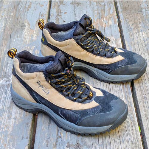 Vasque VST Mens Size 9 Suede Low Top Hiking Trail Shoes Gorpcore Sneakers