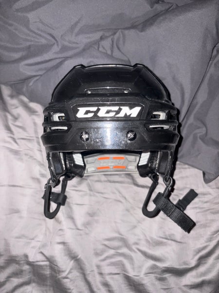 Medium CCM Tacks 910 Helmet (Used) needs new screws