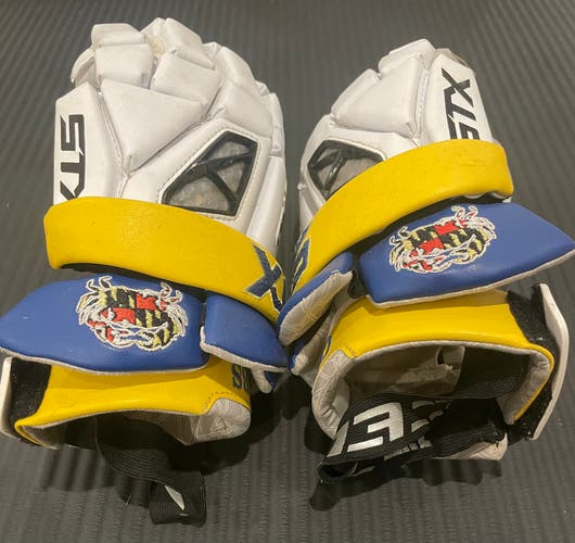 STX Cell vi Lacrosse Gloves (Used)