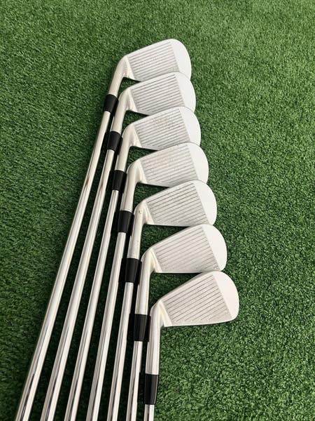 Srixon ZX7 Forged Iron Set 4-P / Project X LZ 6.0 Stiff