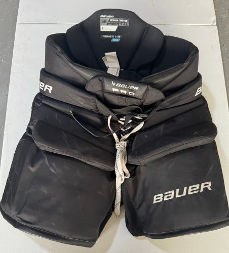 Senior Medium Bauer Pro Hockey Goalie Pants (Used)