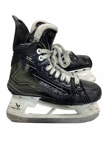 Used Bauer M50 PRO Junior Hockey Skate Junior 02 11613-S000186001