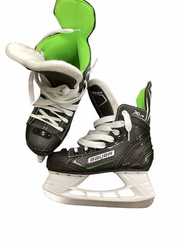 Used Bauer XLS Junior Hockey Skate Junior 01 11613-S000185878