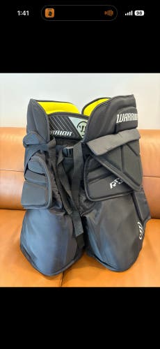 Medium Warrior Ritual X3 E+ Goalie Leg Pads (Used)