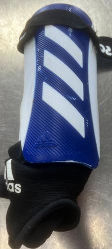 Used Adidas Soccer Shin Guards Youth None SM 11497-S000159502