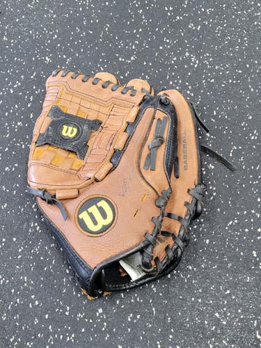 Used Wilson A0500115 BB/SB Glove RH Throw Brown 11 1/2" 11849-S000041904