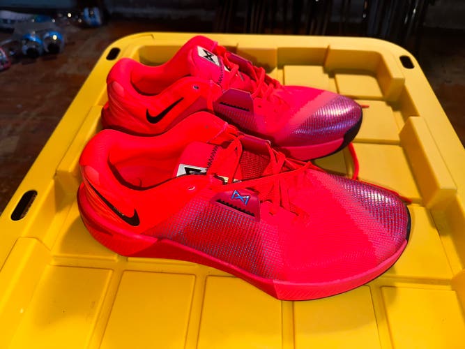 Red Men's Size 13.0 (W 14.0) Adult Nike Air Max 90 Shoes (New)