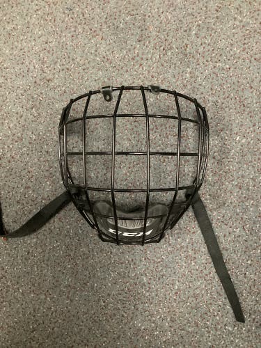 Large CCM FM580 (Used)