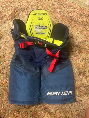 Junior Small Bauer Vapor 2X Hockey Pants (Used)