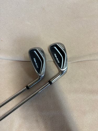 Men's Top Flite Right Handed Iron Set Regular Flex 36.5" (Used)
