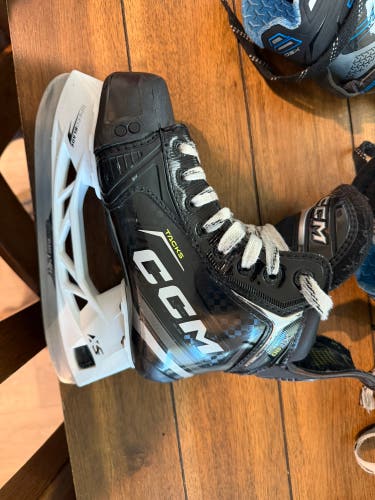 2024 CCM Tacks XF 80 Hockey Skates Extra Wide Width Size 2 (Used)