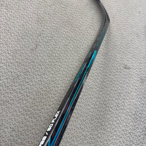 Junior Bauer Supreme Fuse Right Handed Hockey Stick P28 50 Flex (New)