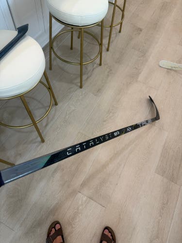 Senior True Catalyst 9x3 Right Handed Hockey Stick T92 75 Flex (Used)