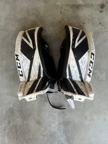 28" CCM Extreme Flex 2.5 Goalie Leg Pads