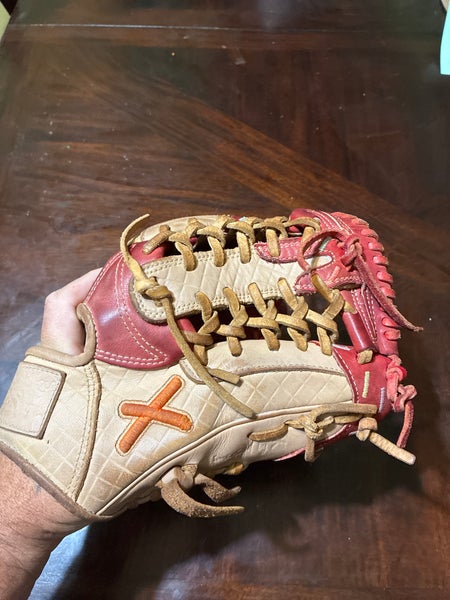 RH Infield Baseball Glove 11.5" (Used)