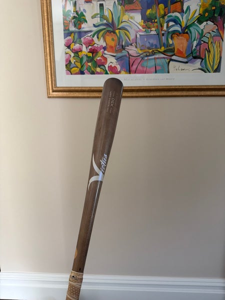 Victus Axe Pro Reserve X50 Bat (-3) 28 oz 31" (Used)