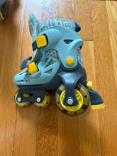 Roller skates size 11
