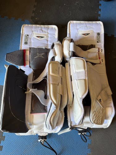 Small Bauer Supreme 2S Pro Goalie Leg Pads (Used)